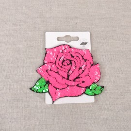 MOTIF ROSE